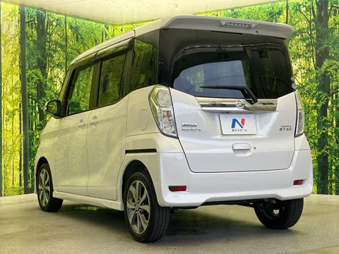 Nissan Dayz Roox