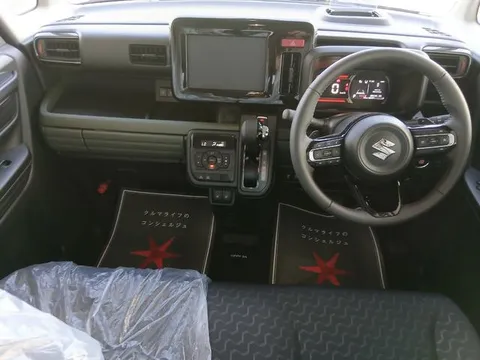 Suzuki Spacia Gear