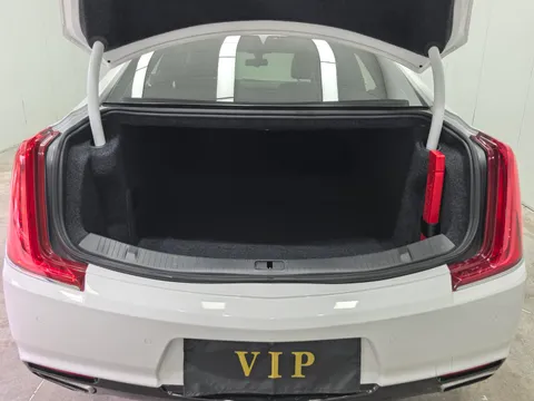 Cadillac XTS
