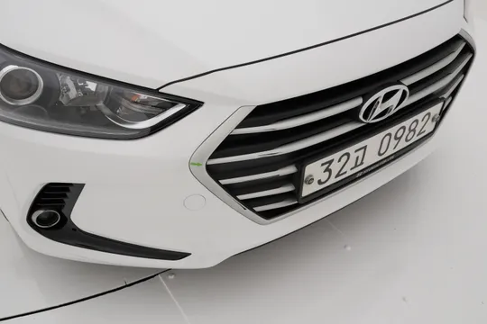 Hyundai Elantra (Avante)