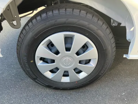 Nissan Clipper Van