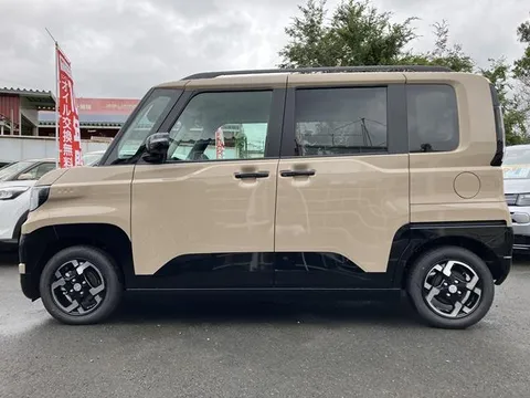Mitsubishi Delica Mini