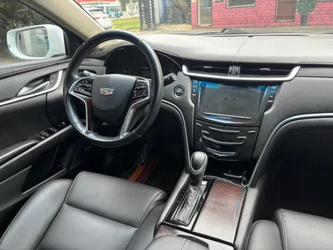 Cadillac XTS