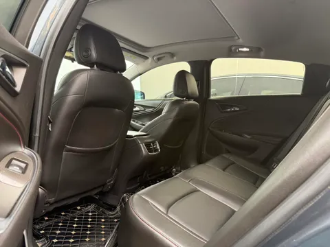 Chevrolet Malibu XL