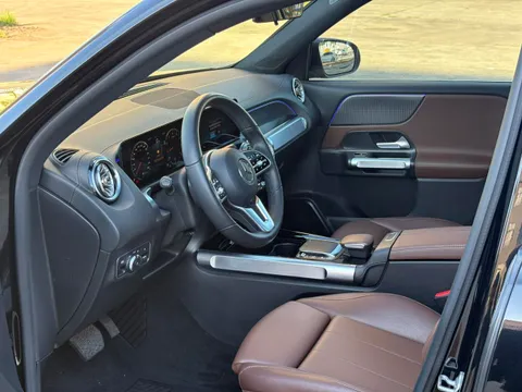 Mercedes-Benz Mercedes-Benz GLB