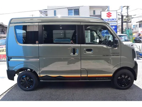 Suzuki Every