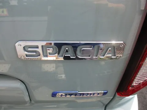 Suzuki Spacia