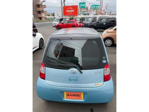 Daihatsu Esse