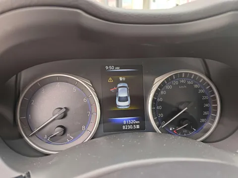 Infiniti Q50L