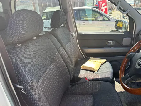 Daihatsu Atrai Wagon