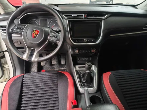 Roewe RX3