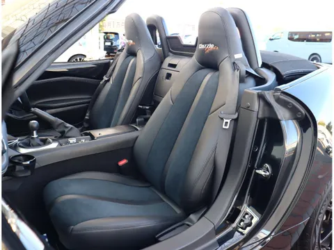 Mazda MX-5 (Roadster)