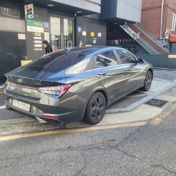 Hyundai Elantra (Avante)