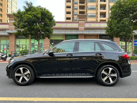 Mercedes-Benz Mercedes-Benz GLC