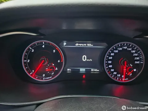 Genesis G70