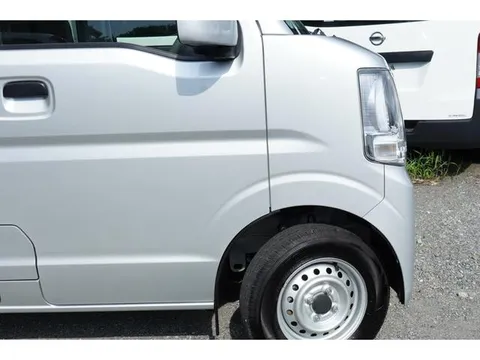 Nissan Clipper