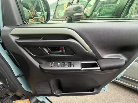Suzuki Spacia Gear