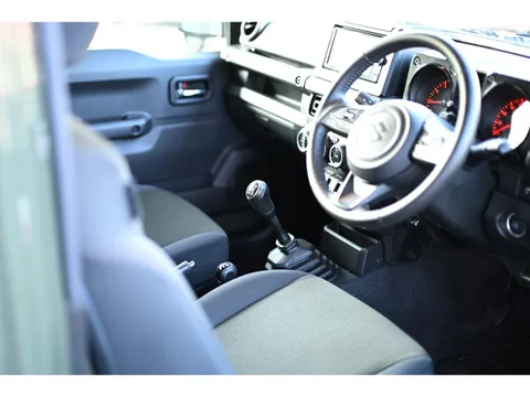 Suzuki Jimny Sierra