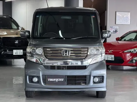 Honda N-BOX Plus Custom