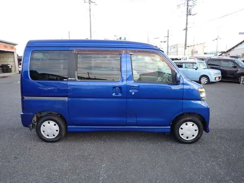 Daihatsu Atrai Wagon