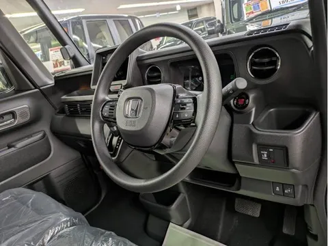 Honda N-BOX Custom