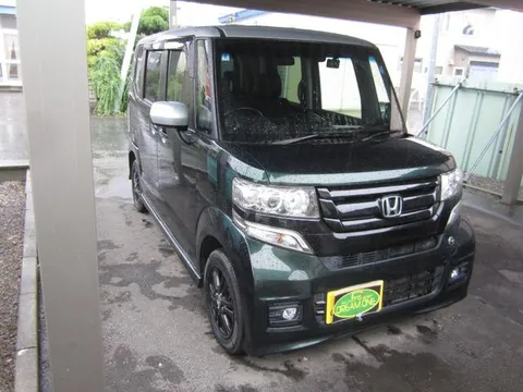 Honda N-BOX Plus Custom