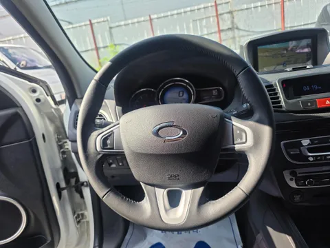 Renault SM3