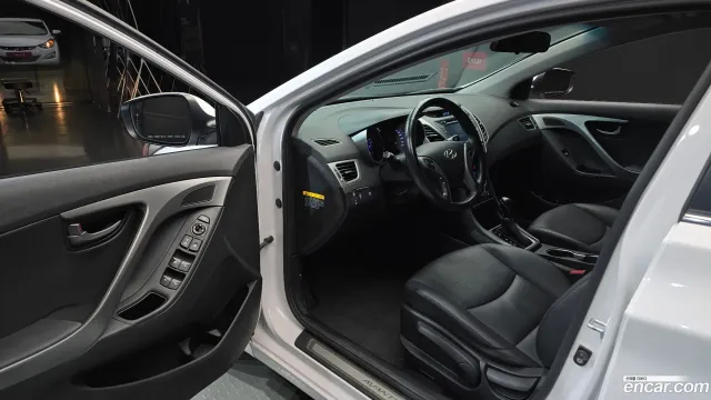 Hyundai Elantra (Avante)