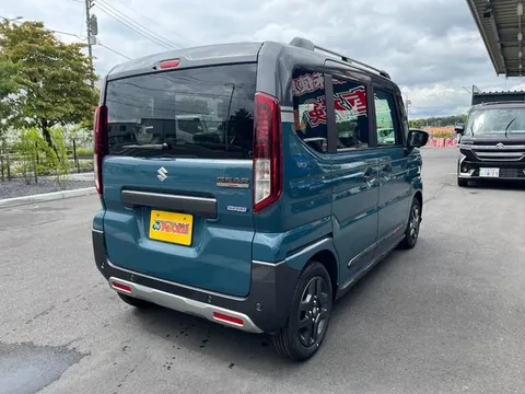 Suzuki Spacia Gear