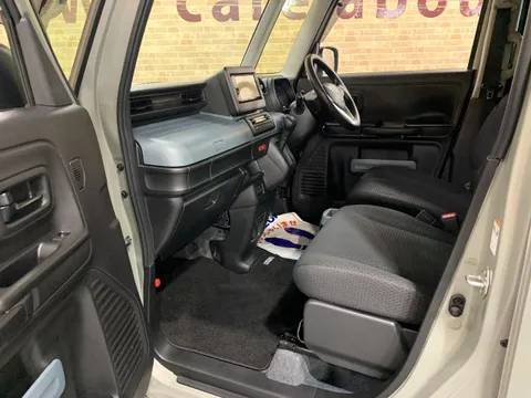 Suzuki Spacia Base
