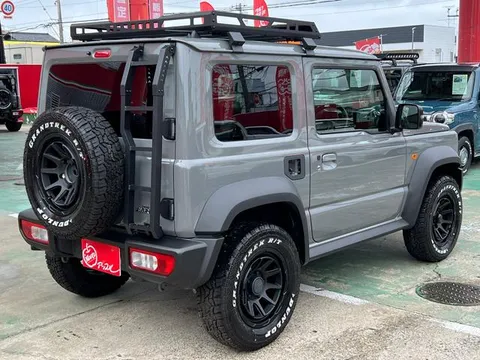 Suzuki Jimny Sierra