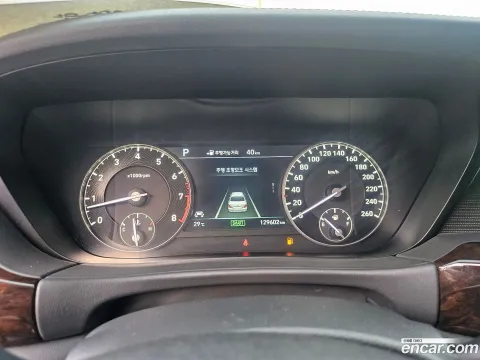 Genesis G90 (EQ900)