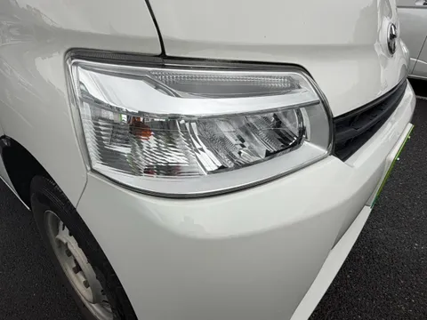 Toyota TownAce Van