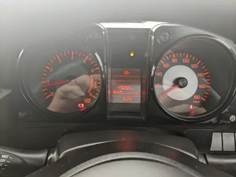 Suzuki Jimny Sierra