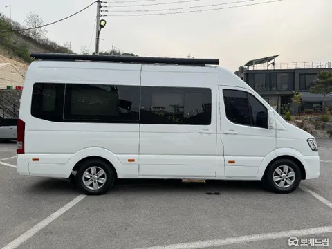 Hyundai H350 (Solati)