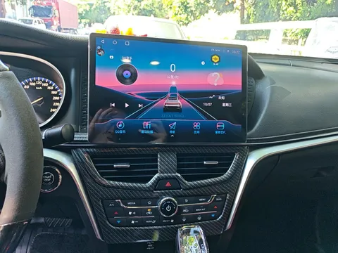 Venucia T90