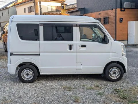Nissan Clipper