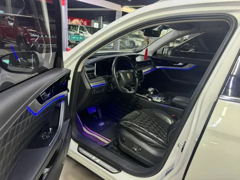 Hongqi HS5