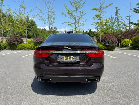 Jaguar XFL