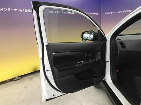 Mitsubishi RVR