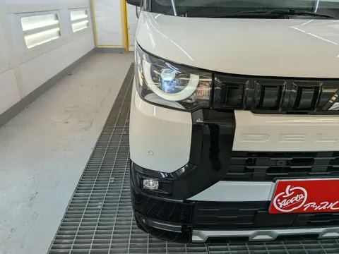 Mitsubishi Delica Mini