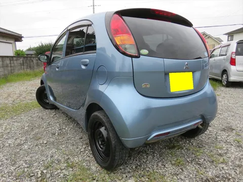 Mitsubishi I