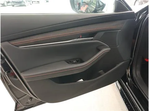 Mazda MAZDA3 Fastback