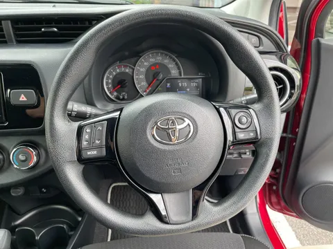 Toyota Yaris (Vitz)