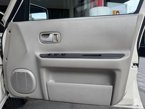 Nissan Rasheen