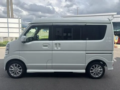 Nissan Clipper Rio