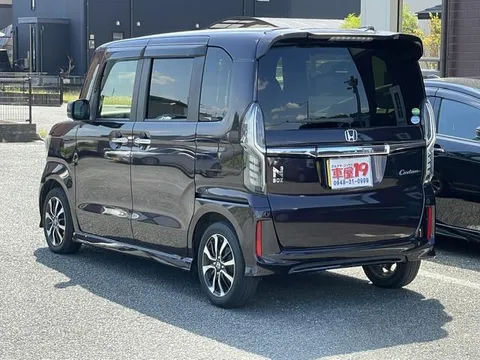 Honda N-BOX Custom