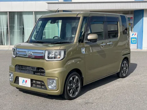 Toyota Pixis Mega