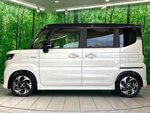 Suzuki Spacia Custom