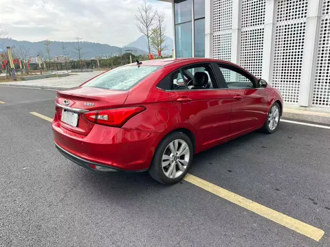 Chery Arrizo 5